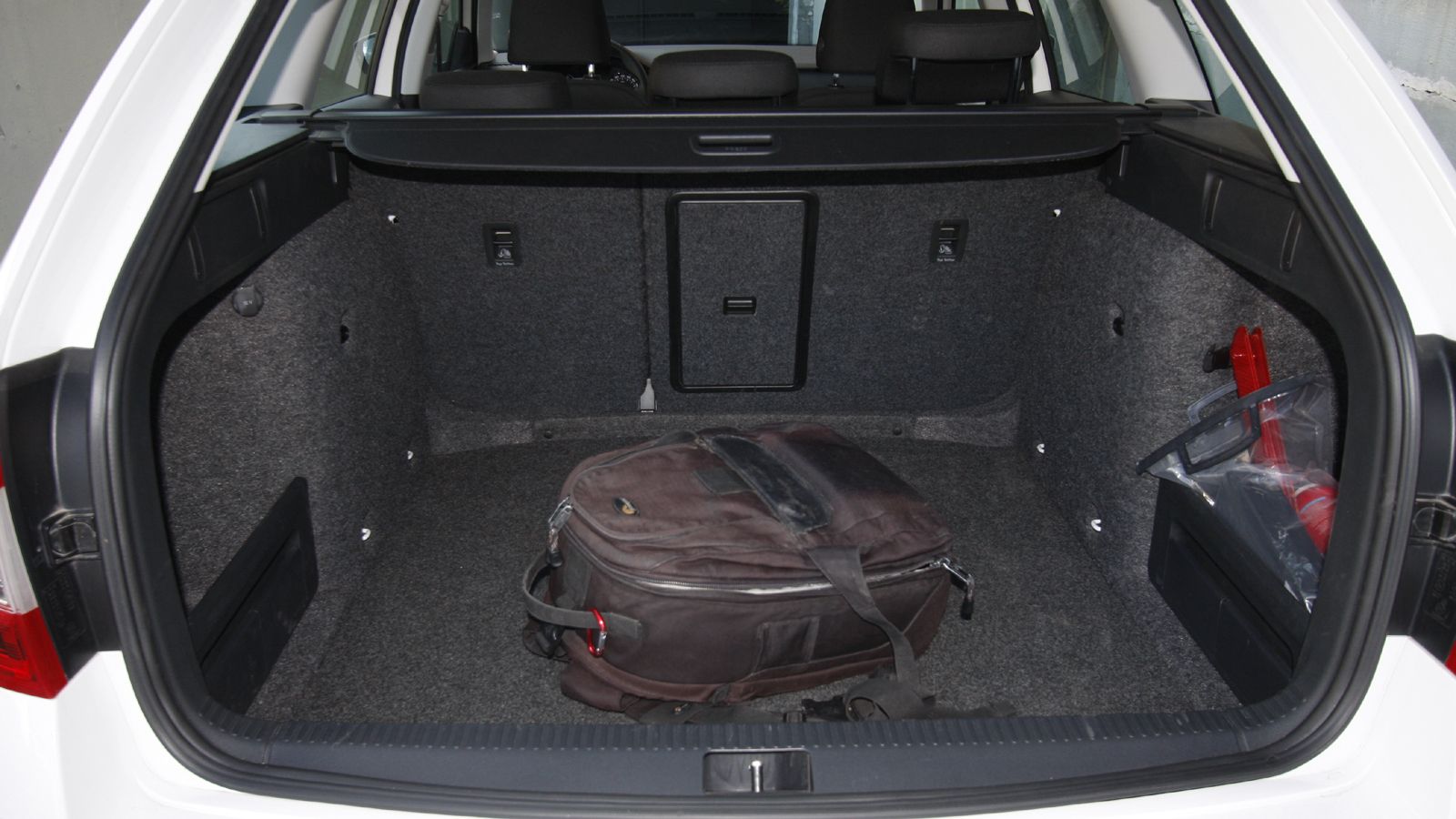 Ο χώρος αποσκευών είναι πλέον στα 610 λίτρα.